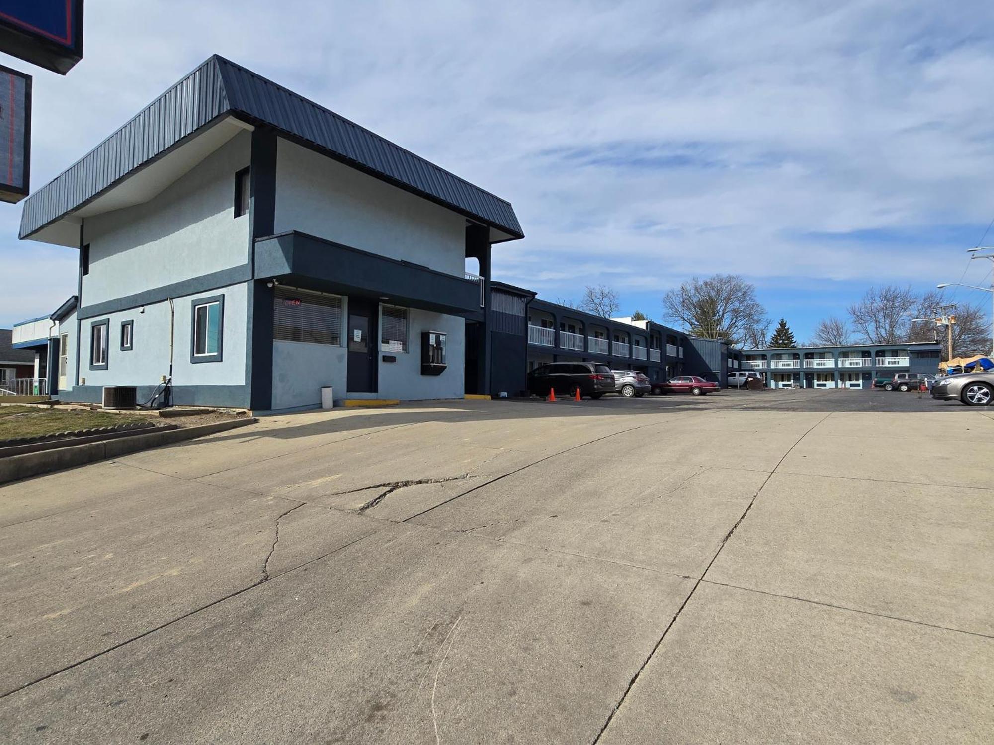 Richmond Inn And Suites Exteriör bild