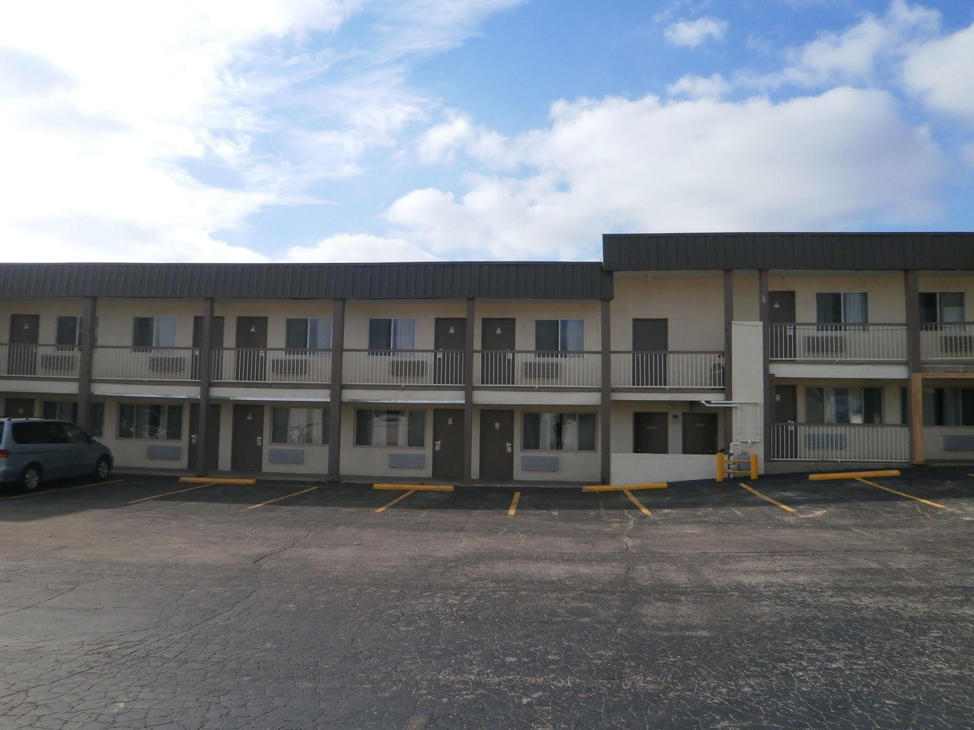Richmond Inn And Suites Exteriör bild
