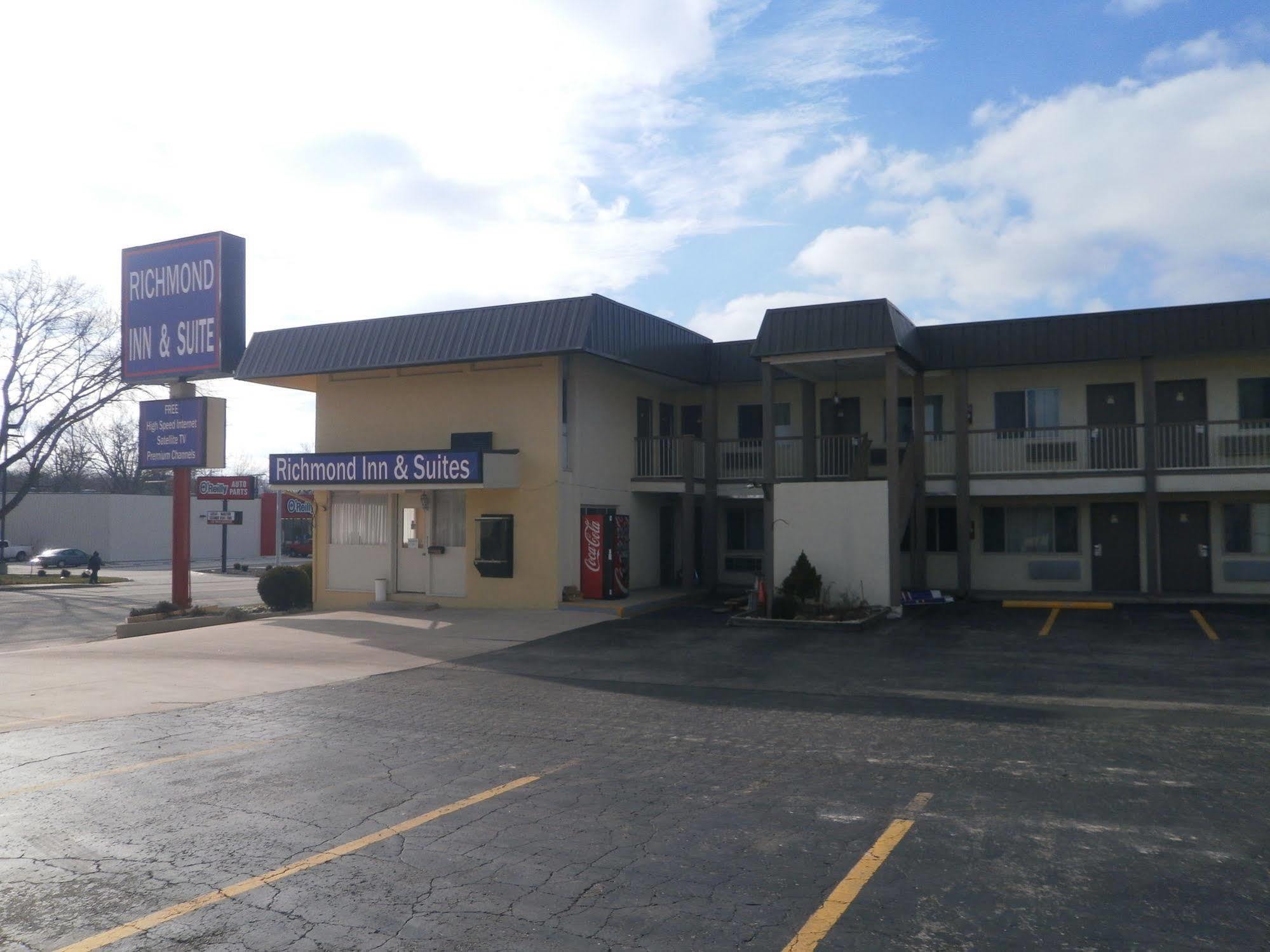 Richmond Inn And Suites Exteriör bild