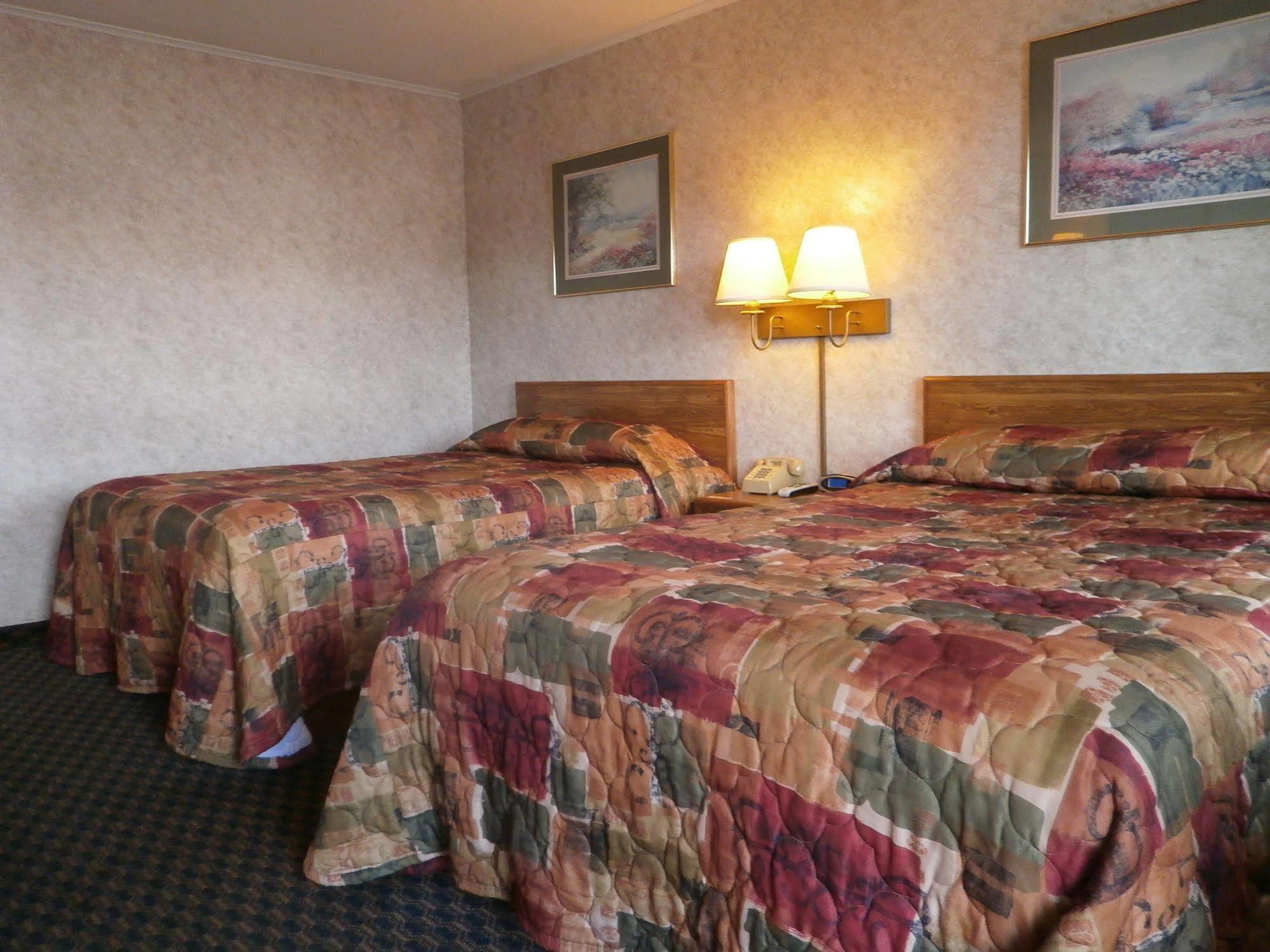Richmond Inn And Suites Exteriör bild