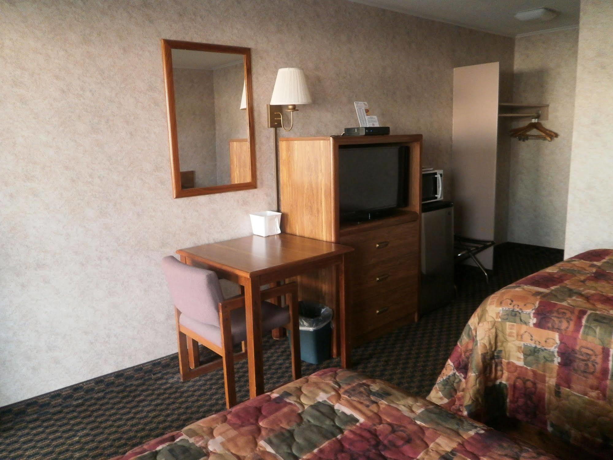 Richmond Inn And Suites Exteriör bild
